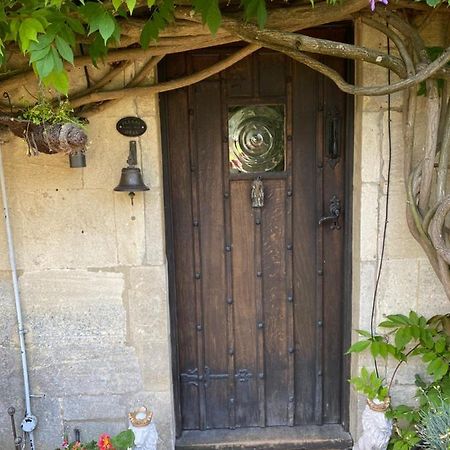 Wisteria Cottage Мелкшем Экстерьер фото